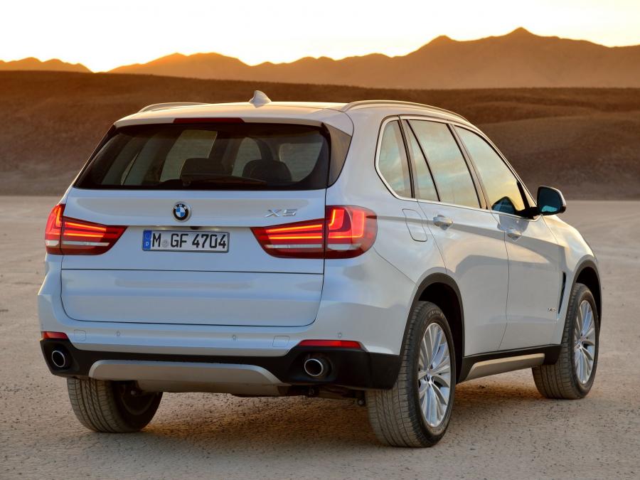  BMW X5 xDrive 3.0d 2013 года  (фото 7 из 30)